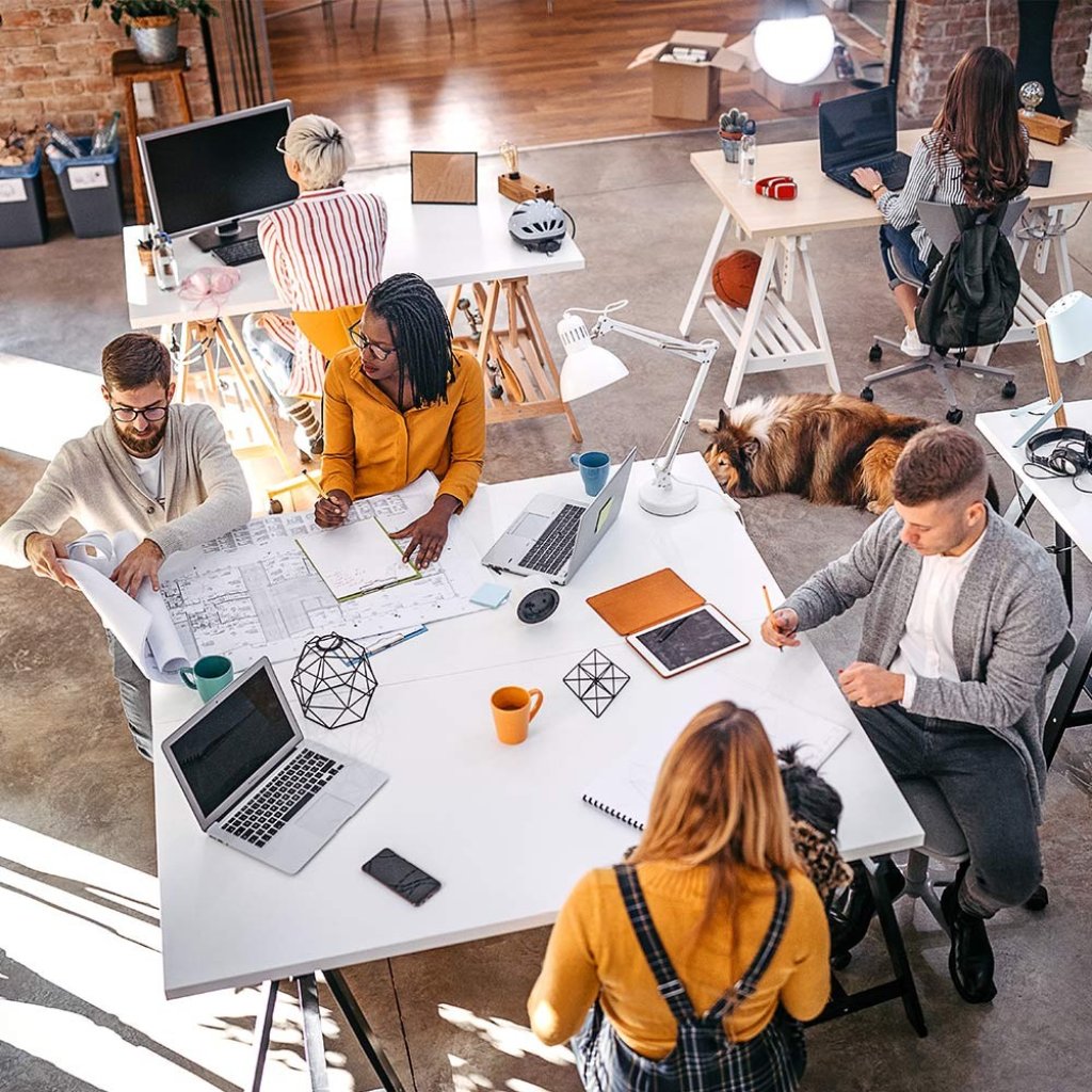 Das Modern Work Glossar von MYWORKSPACE by Lyreco macht Sie mit den wichtigsten Definitionen rund um das Thema "Zukunft der Arbeit" vertraut - kurz und verständlich erklärt.