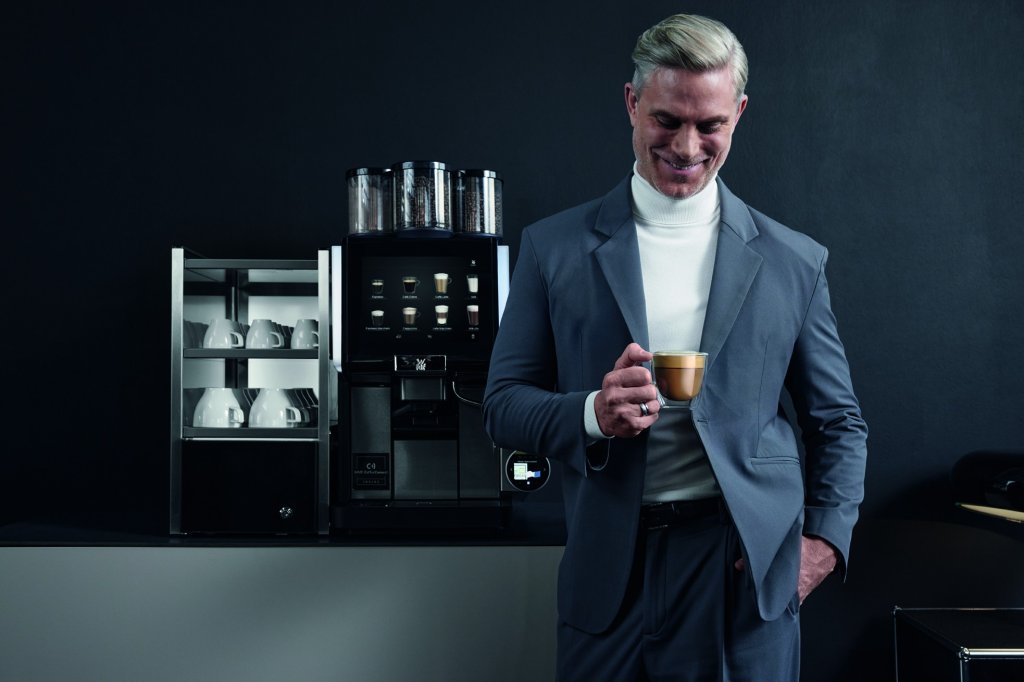 Nehmen Sie über das Kontaktformular Kontakt zu Lyreco auf. Wir beraten Sie gerne zu unseren Kaffeelösungen und finden den perfekten WMF Kaffeevollautomaten für Ihr Unternehmen.